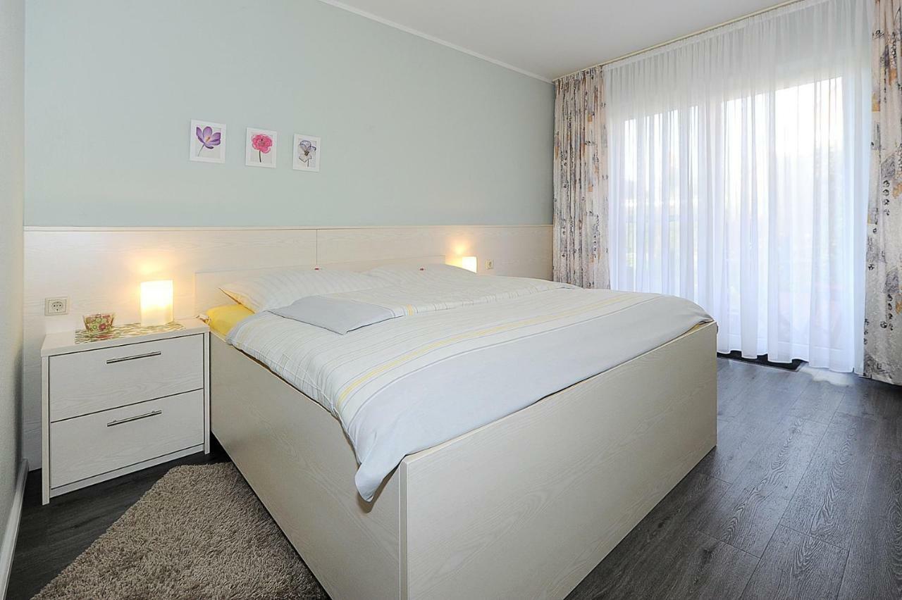 Hotel Garni Haus Am Meer Neuharlingersiel Kültér fotó