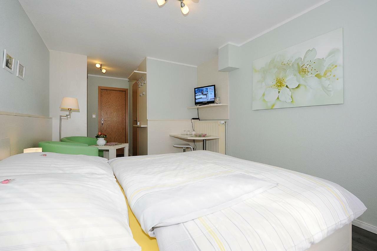 Hotel Garni Haus Am Meer Neuharlingersiel Kültér fotó